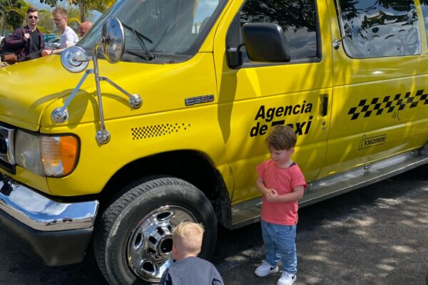 TAXI MET KIDS